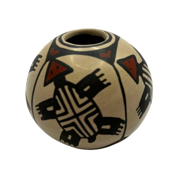 Mata Ortiz Handcrafted Pottery by Martha Hernandez Miniature Pot Turtles - Picture 4 of 8